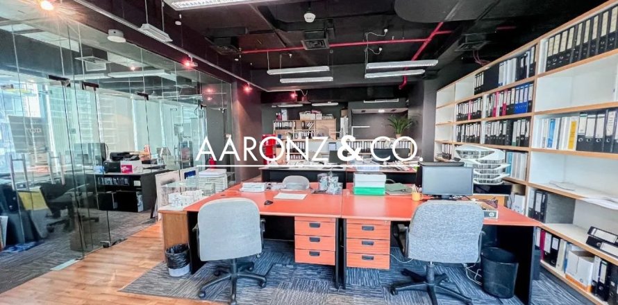 Office in Business Bay, Dubai 156.2 sq.m. № 78316