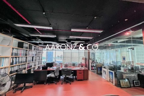 Office in Business Bay, Dubai 156.2 sq.m. № 78316 - photo 6