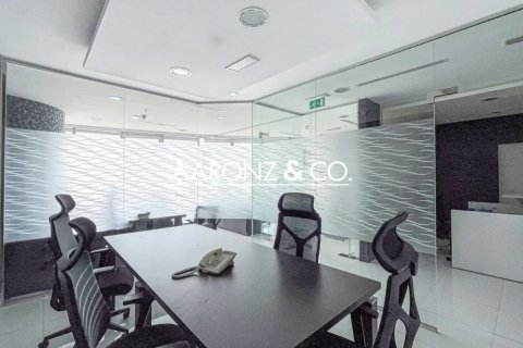 Oficina en Business Bay, Dubai, 77.6 m², № 78331 - foto 3