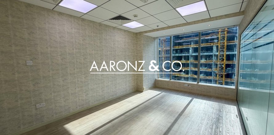 Oficina en Business Bay, Dubai, 69.8 m², № 78334