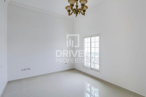Villa en The Villa, Dubai, 5 dormitorios, 418 m², № 20269 - foto 4