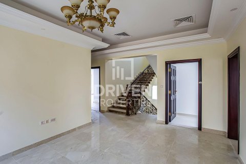 Villa en The Villa, Dubai, 5 dormitorios, 418 m², № 20269 - foto 15
