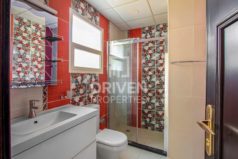 Villa en The Villa, Dubai, 5 dormitorios, 418 m², № 20269 - foto 11