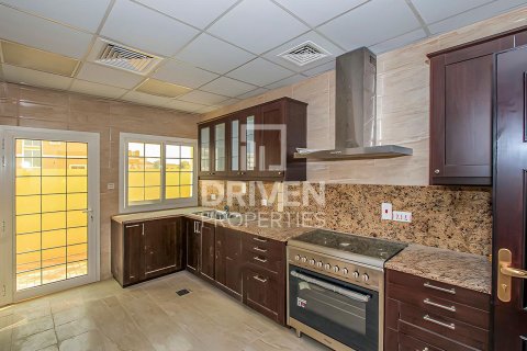 Villa en The Villa, Dubai, 5 dormitorios, 418 m², № 20269 - foto 14