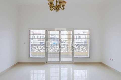 Villa en The Villa, Dubai, 5 dormitorios, 418 m², № 20269 - foto 5
