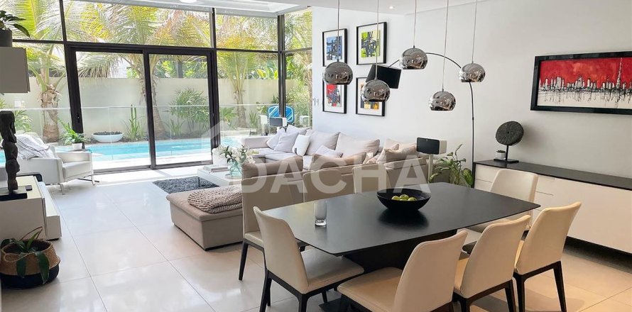 Villa à DAMAC Hills (Akoya by DAMAC), Dubai, 5 chambres, 392.5 m², № 6930
