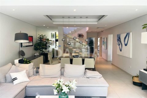 Villa à DAMAC Hills (Akoya by DAMAC), Dubai, 5 chambres, 392.5 m², № 6930 - photo 2