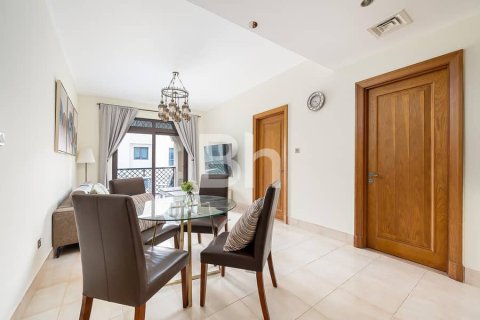 Apartment in Downtown Dubai (Downtown Burj Dubai), Dubai 1 bedroom, 76 sq.m. № 21168 - photo 2