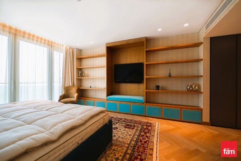 Apartment in Palm Jumeirah, Dubai 4 bedrooms, 681.7 sq.m. № 59674 - photo 9