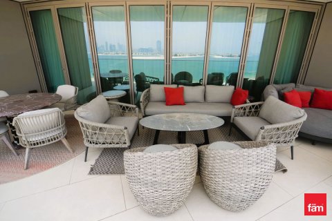 Apartment in Palm Jumeirah, Dubai 4 bedrooms, 681.7 sq.m. № 59674 - photo 12