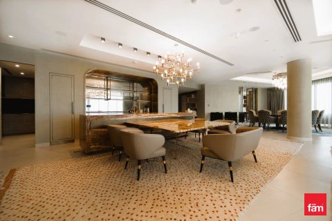 Apartment in Palm Jumeirah, Dubai 4 bedrooms, 681.7 sq.m. № 59674 - photo 8