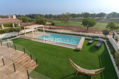 Villa à Jumeirah Golf Estates, Dubai, 6 chambres, 1003 m², № 43300 - photo 1