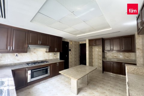 Villa à Dubai, 5 chambres, 740 m², № 50781 - photo 5
