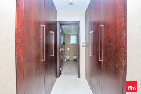 Villa à Dubai, 5 chambres, 740 m², № 50781 - photo 23