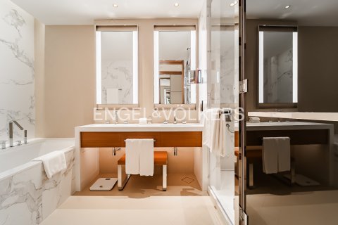 Купить квартиру в Даунтаун Дубай (Даунтаун Бурдж Дубай), Дубай: 3 спальни, 146м², № 97234 - фото 21