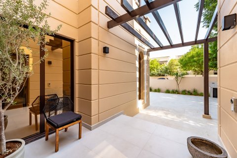 Villa en Mudon, Dubai, 4 dormitorios, 371 m², № 97243 - foto 26