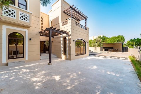 Villa en Mudon, Dubai, 4 dormitorios, 371 m², № 97243 - foto 8