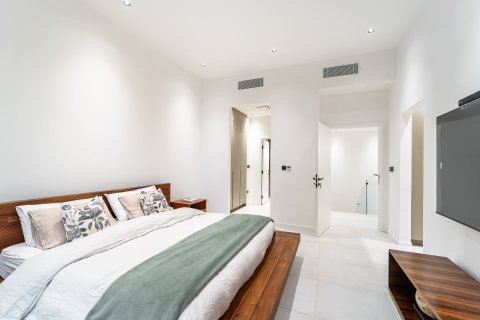 Villa en Mudon, Dubai, 4 dormitorios, 371 m², № 97243 - foto 15