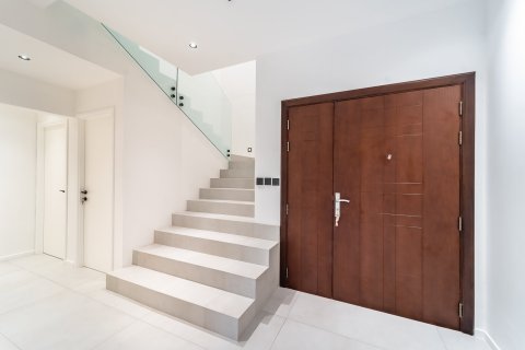 Villa en Mudon, Dubai, 4 dormitorios, 371 m², № 97243 - foto 13