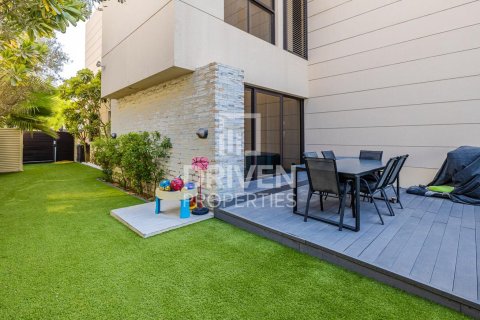 Villa in DAMAC Hills (Akoya by DAMAC), Dubai 4 bedrooms, 415 sq.m. № 66325 - photo 20