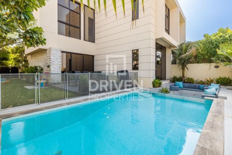 Villa in DAMAC Hills (Akoya by DAMAC), Dubai 4 bedrooms, 415 sq.m. № 66325 - photo 16