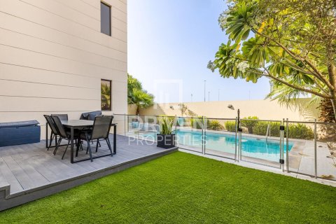 Villa in DAMAC Hills (Akoya by DAMAC), Dubai 4 bedrooms, 415 sq.m. № 66325 - photo 18