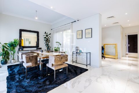 Villa in DAMAC Hills (Akoya by DAMAC), Dubai 4 bedrooms, 415 sq.m. № 66325 - photo 1