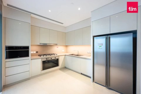 Apartment in Dubai 4 bedrooms, 484.2 sq.m. № 10633 - photo 12