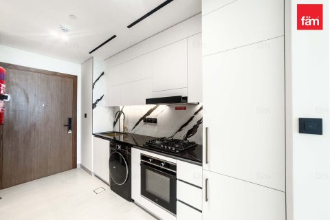 Apartment in Business Bay, Dubai 51 sq.m. № 47102 - photo 13