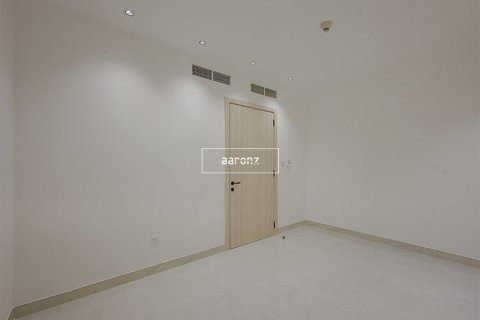 Apartment in Jumeirah Lake Towers, Dubai 2 bedrooms, 72 sq.m. № 46615 - photo 3
