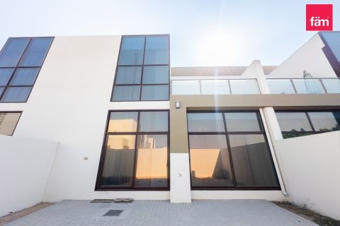 Villa in Meydan, Dubai 4 bedrooms, 187.2 sq.m. № 40223 - photo 8
