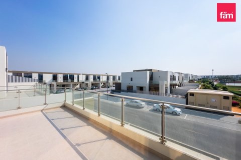 Villa in Meydan, Dubai 4 bedrooms, 187.2 sq.m. № 40223 - photo 4