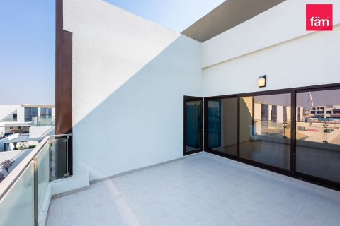 Villa in Meydan, Dubai 4 bedrooms, 187.2 sq.m. № 40223 - photo 15