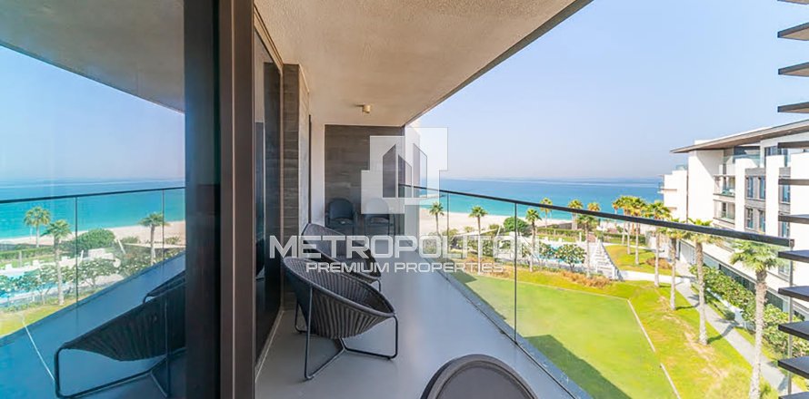Apartment in Pearl Jumeirah, Jumeirah, Dubai 3 bedrooms, 210 sq.m. № 4018