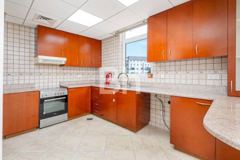 Appartement à Motor City, Dubai, 1 chambre, 98 m², № 22112 - photo 9