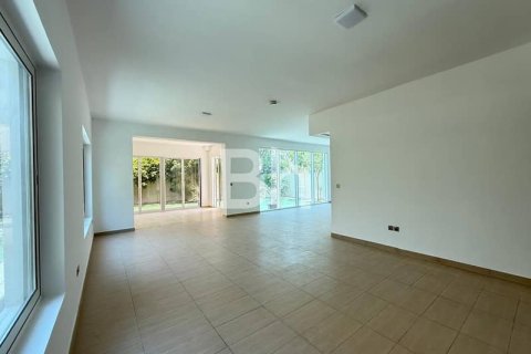 Villa en Jumeirah Park, Dubai, 4 dormitorios, 510 m², № 22110 - foto 6