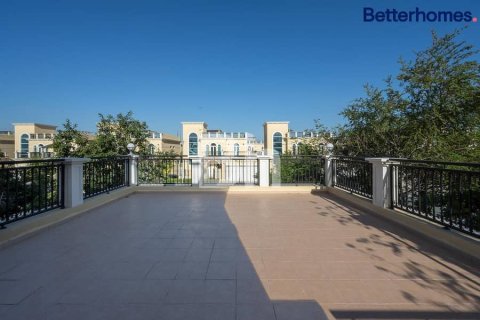 Villa en Jumeirah Park, Dubai, 4 dormitorios, 510 m², № 22110 - foto 20