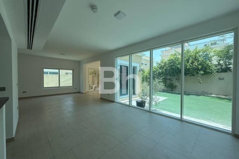 Villa en Jumeirah Park, Dubai, 4 dormitorios, 510 m², № 22110 - foto 3