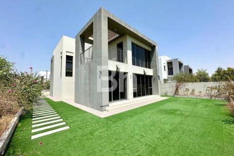 Снять в аренду виллу в Дубай Хилс Эстейт, Дубай: 4 спальни, 471м², № 22111 - фото 1