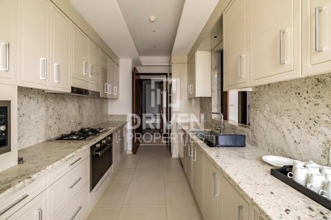 Apartment in The Address Sky View Towers, Downtown Dubai (Downtown Burj Dubai), Dubai 3 bedrooms, 187.57 sq.m. № 128591 - photo 3