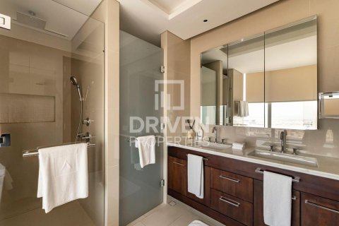 Apartment in The Address Sky View Towers, Downtown Dubai (Downtown Burj Dubai), Dubai 3 bedrooms, 187.57 sq.m. № 128591 - photo 16