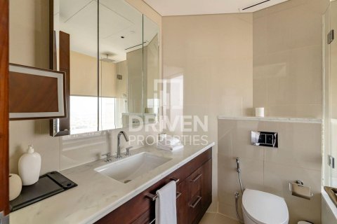 Apartment in The Address Sky View Towers, Downtown Dubai (Downtown Burj Dubai), Dubai 3 bedrooms, 187.57 sq.m. № 128591 - photo 15