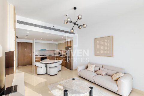 Apartment in EMAAR Beachfront, Dubai Harbour, Dubai 2 bedrooms, 111.3 sq.m. № 128588 - photo 1