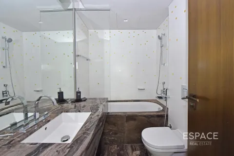 Apartment in DAMAC HEIGHTS in Dubai Marina, Dubai 1 bedroom, 64 sq.m. № 62986 - photo 10