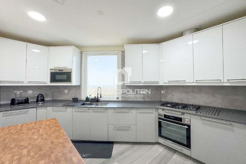Apartment in Barsha Heights (Tecom), Dubai 2 bedrooms, 121 sq.m. № 15580 - photo 5