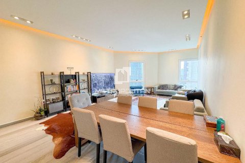 Apartment in Barsha Heights (Tecom), Dubai 2 bedrooms, 121 sq.m. № 15580 - photo 1