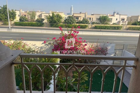 Adosado en The Springs, Dubai, 2 dormitorios, 173 m², № 8806 - foto 16