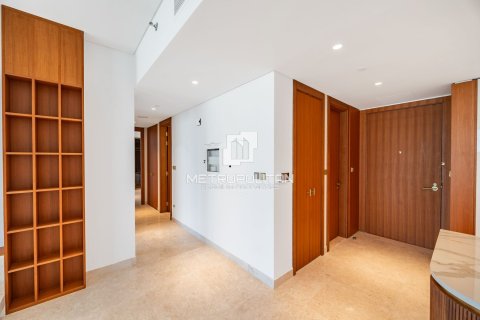 Apartment in Palm Jumeirah, Dubai 2 bedrooms, 136 sq.m. № 8813 - photo 19