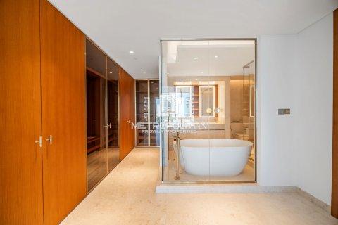 Apartment in Palm Jumeirah, Dubai 2 bedrooms, 136 sq.m. № 8813 - photo 21