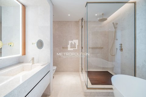 Apartment in Palm Jumeirah, Dubai 2 bedrooms, 136 sq.m. № 8813 - photo 23